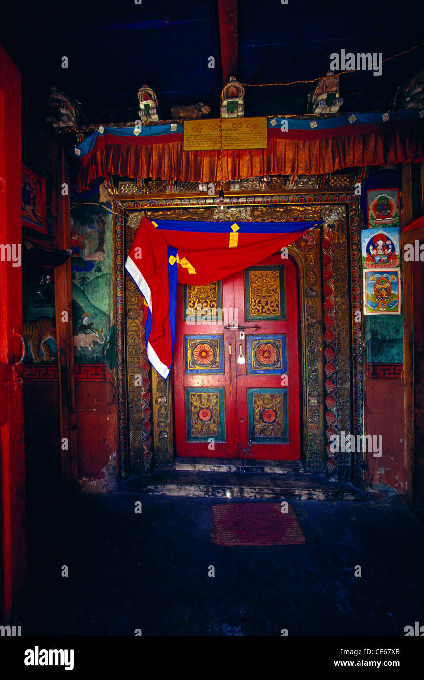 Tür des Kalpa Gompa; Kalpa; Himachal Pradesh; Indien Stockfoto