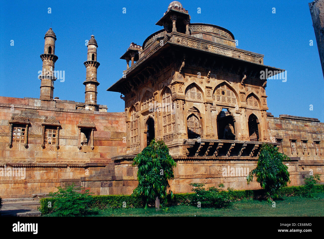 Jama Moschee; Jami Masjid; Champaner; Panchmahal; Pavagadh Archäologischer Park; UNESCO Weltkulturerbe; Vadodara; Gujarat; Indien; Asien Stockfoto