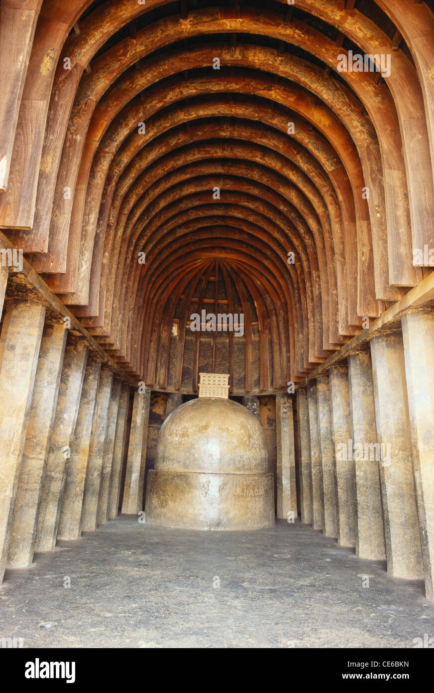 Stupa in Chaitya Felsen geschnitten Buddhistische Bhaja Höhlen in der Nähe von Malavali; Pune; Maharashtra; Indien; Asien Stockfoto