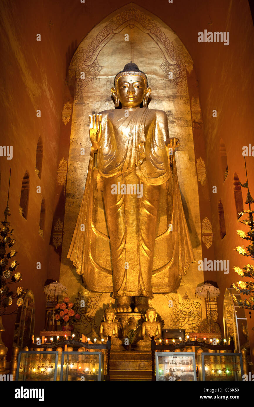 Vergoldete Buddha Ananda Tempel eines der besten von Bagan Tempeln zu erhalten. Stockfoto