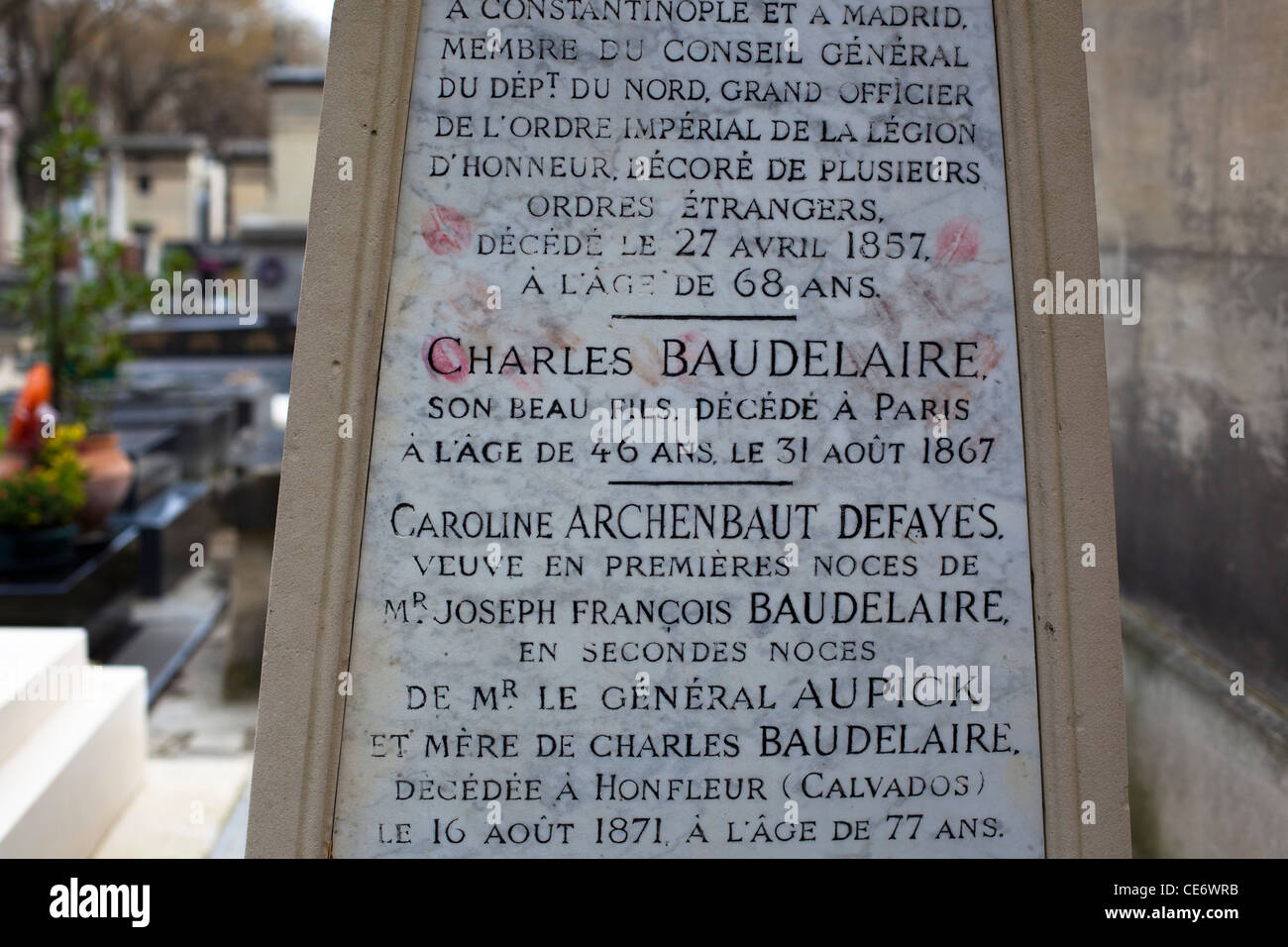 Das Grab des Dichters Charles Baudelaire in Friedhof Montparnasse, Paris Stockfoto