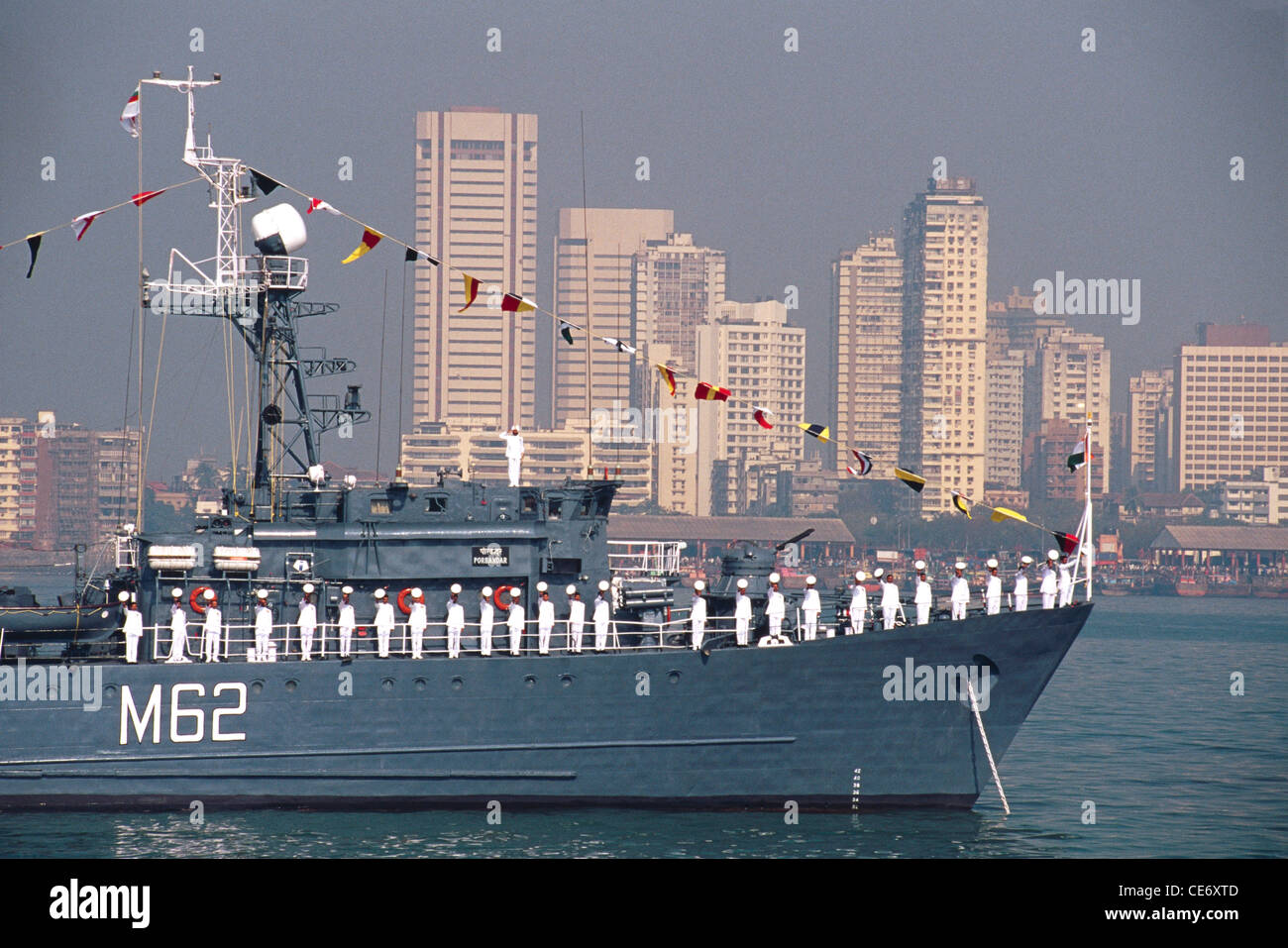 HMA 85505: Indische Marine Krieg Schiff Display Überprüfung; vor Manschette Parade Bombay Mumbai; Maharashtra; Indien Stockfoto