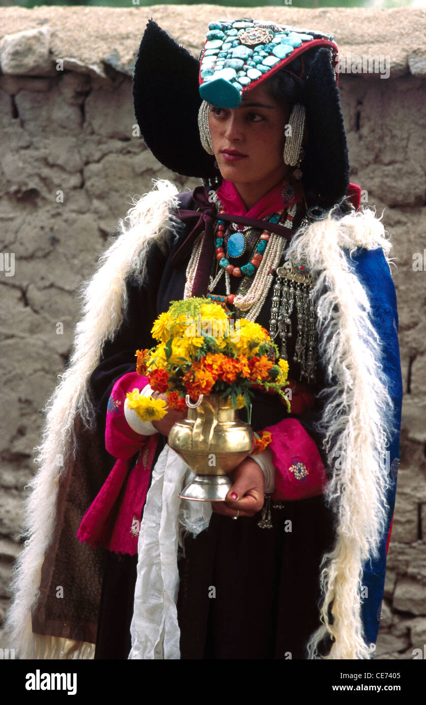SSK 82738: Ladhaki Frau in traditioneller Kleidung für Ladakh Festival in Leh Ladakh Jammu und Kaschmir Indien Stockfoto