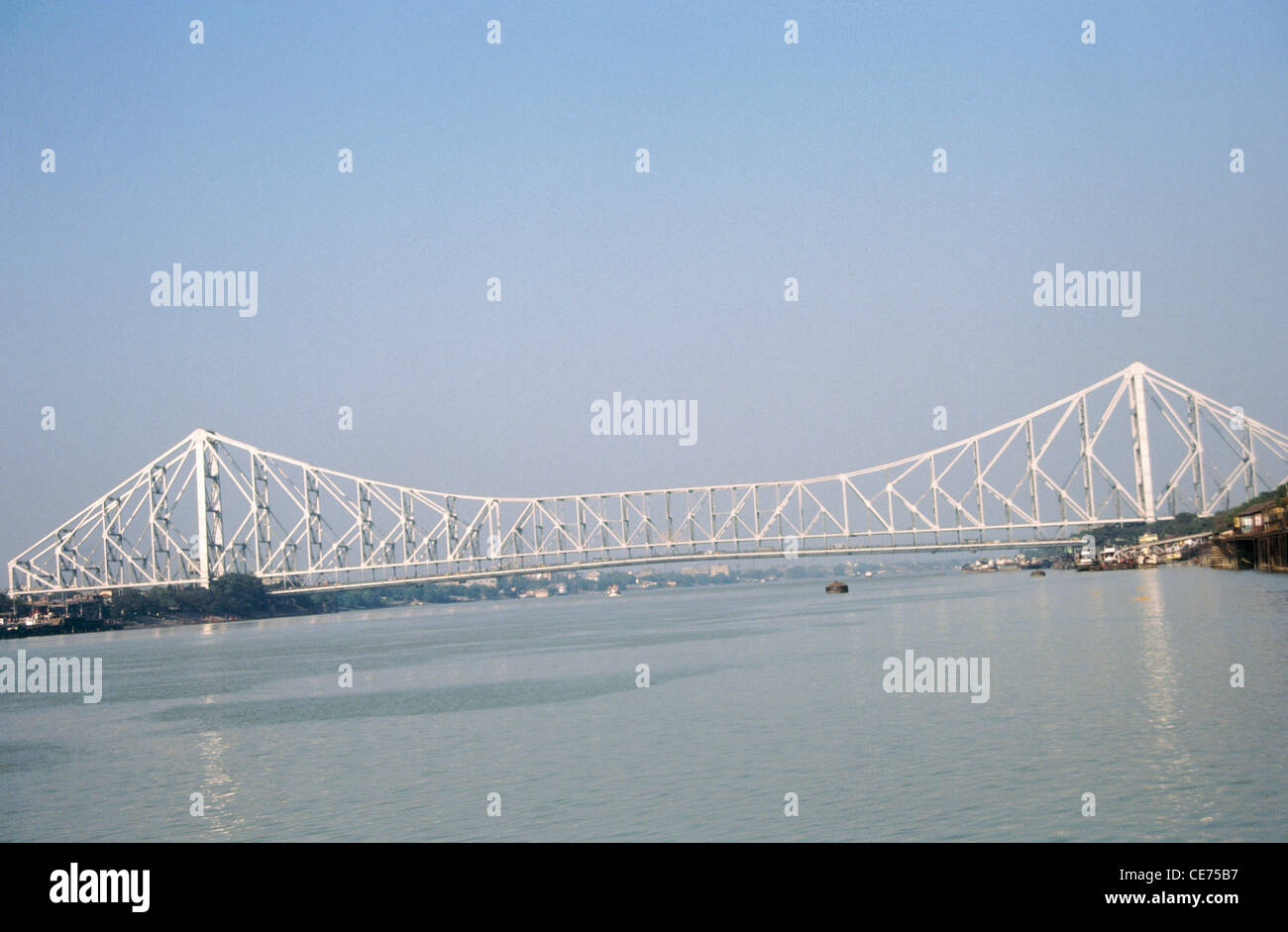 DBA 83059: Howrah Brücke oder Rabindra Setu am Hoogly Fluss Calcutta Kolkata, Westbengalen, Indien Stockfoto