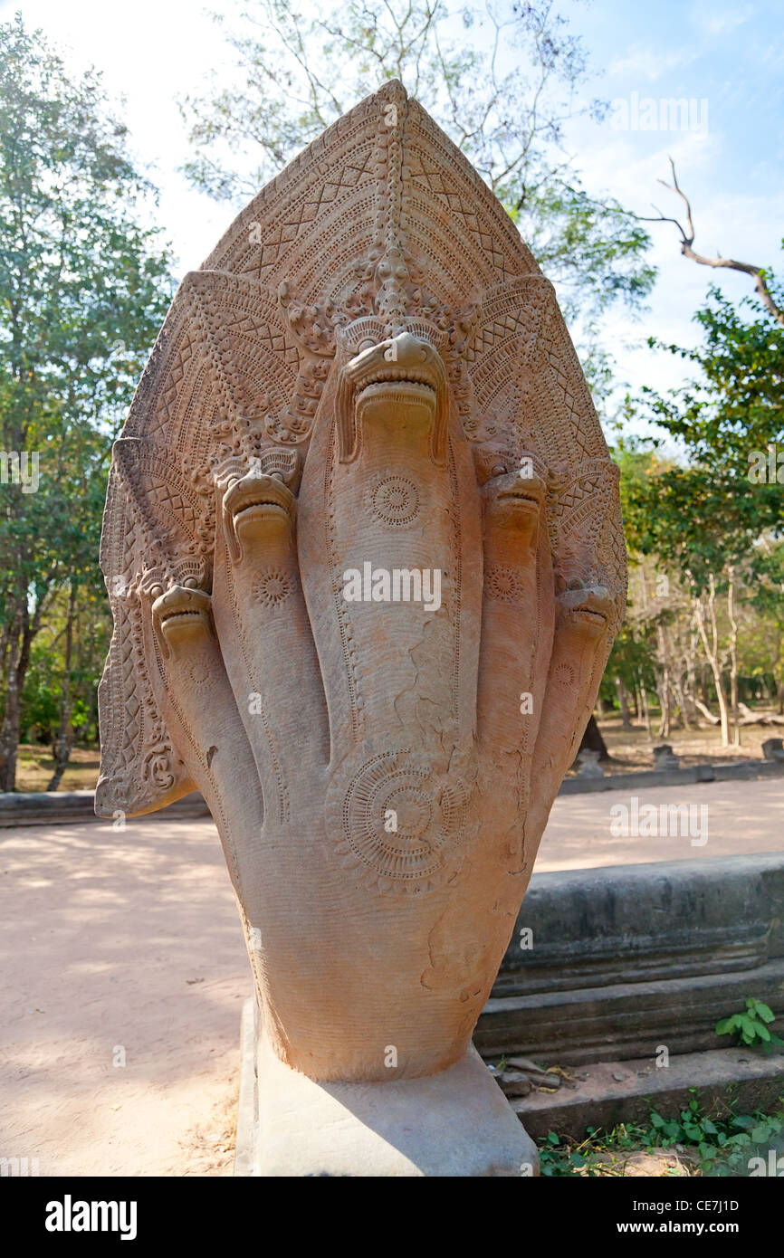 Alten Naga-Statue im Tempel Beng Mealea, Kambodscha Stockfoto