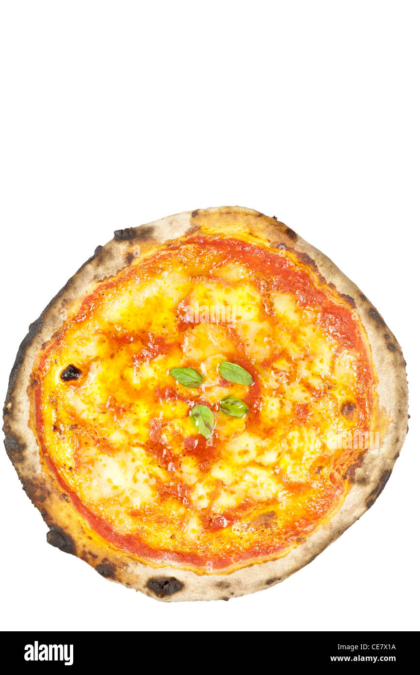 Eine Pizza Margherita auf weißem Hintergrund Stockfoto