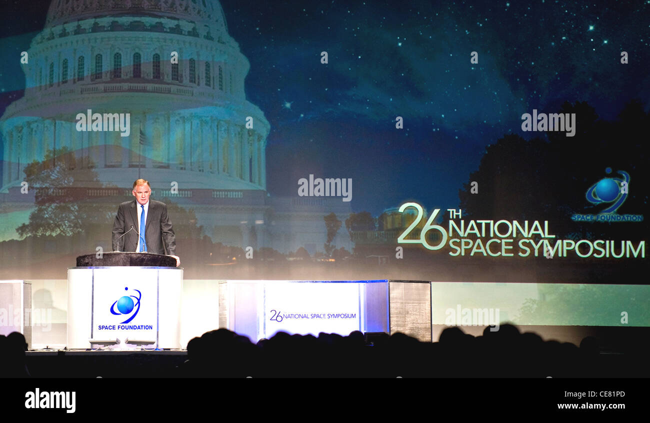 Der stellvertretende Verteidigungsminister William J. Lynn III spricht an der 2010 National Space Symposium in Colorado Springs, Colo., 14. April 2010. Stockfoto