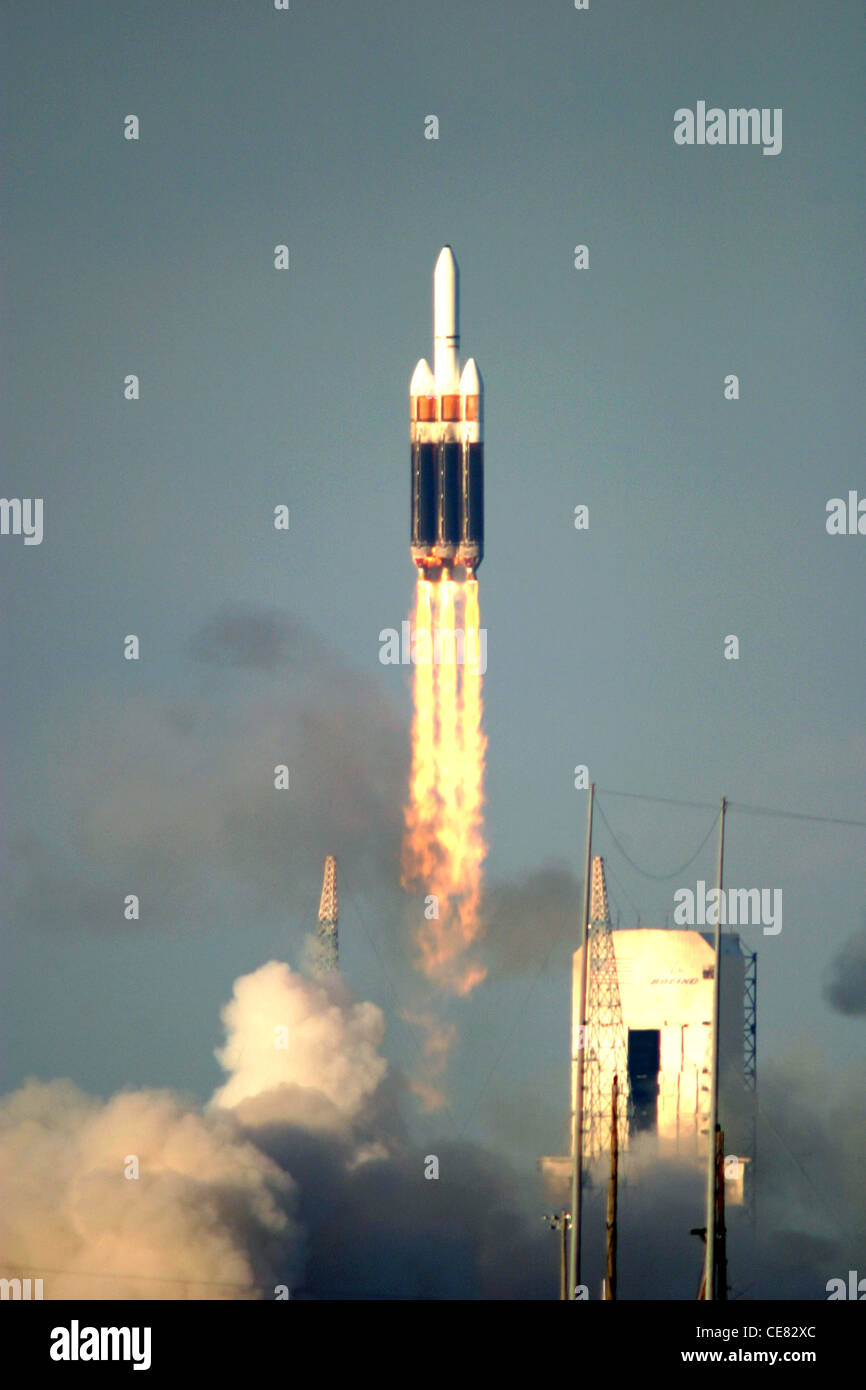 Von hier aus hob eine Boeing Delta IV-Schwerlakehalle auf einer Demonstrationsmission für das entwickelte Trägerprogramm der Air Force ab. Die Mission ist es, den Satelliten in eine geosynchrone Erdumlaufbahn zu schicken. Stockfoto
