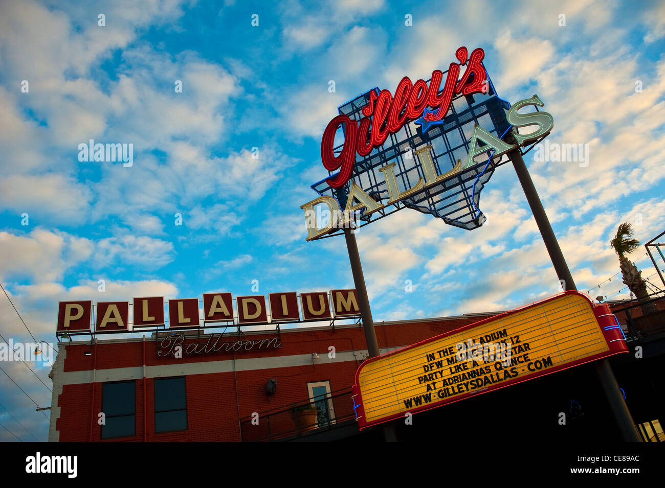 Die Bar und Tanzlokal Neon unterzeichnen Dallas, Texas Stockfoto