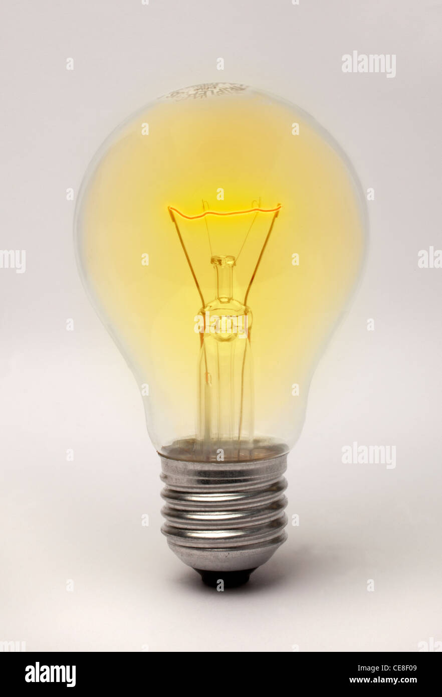 Edison Verschraubung scheinbar leuchtenden Glühbirne Stockfoto