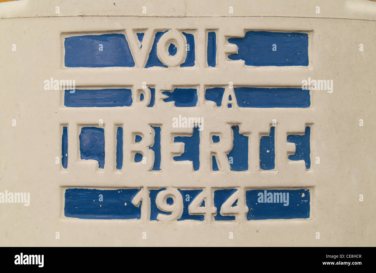 Ein Weltkrieg zwei Voie De La Liberte (Liberty Highway) Abgrenzung Stein auf Val-de-Vesle (D931), Champagne-Ardenne, Frankreich Stockfoto