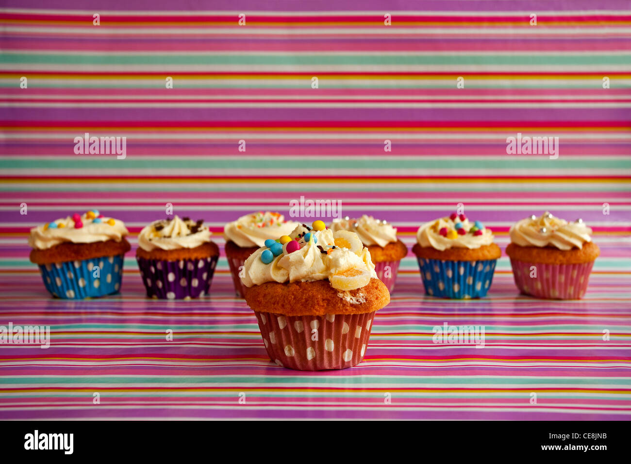 Eine Reihe von vereisten Brötchen Stockfoto