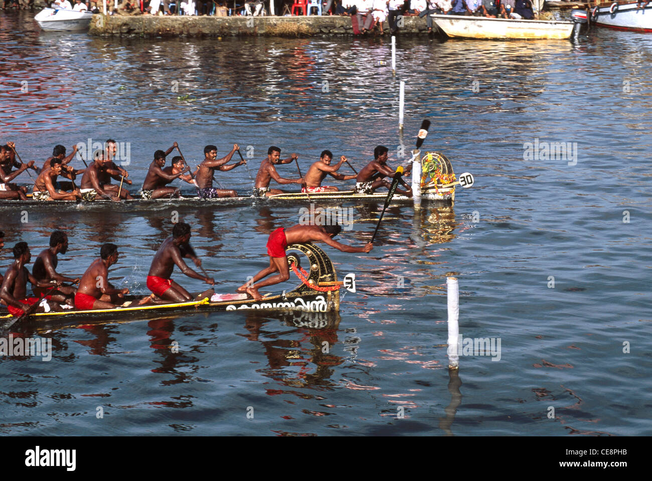 Schließen Sie Finish im indischen Bootsrennen Alappuzha Alleppey Kerala Indien Stockfoto