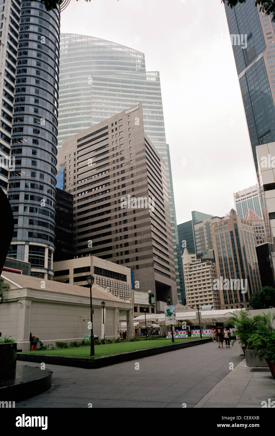 Raffles Place in Central Business District CBD in der Marina Bay Area in der Stadt von Singapur in Fernost Südostasien. Finanzierung Investitionsbank Stockfoto