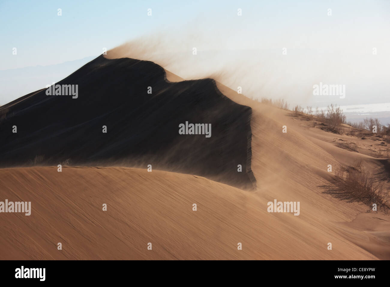 Sandsturm in der Wüste Nationalpark Altyn-Emel, Kasachstan Stockfoto