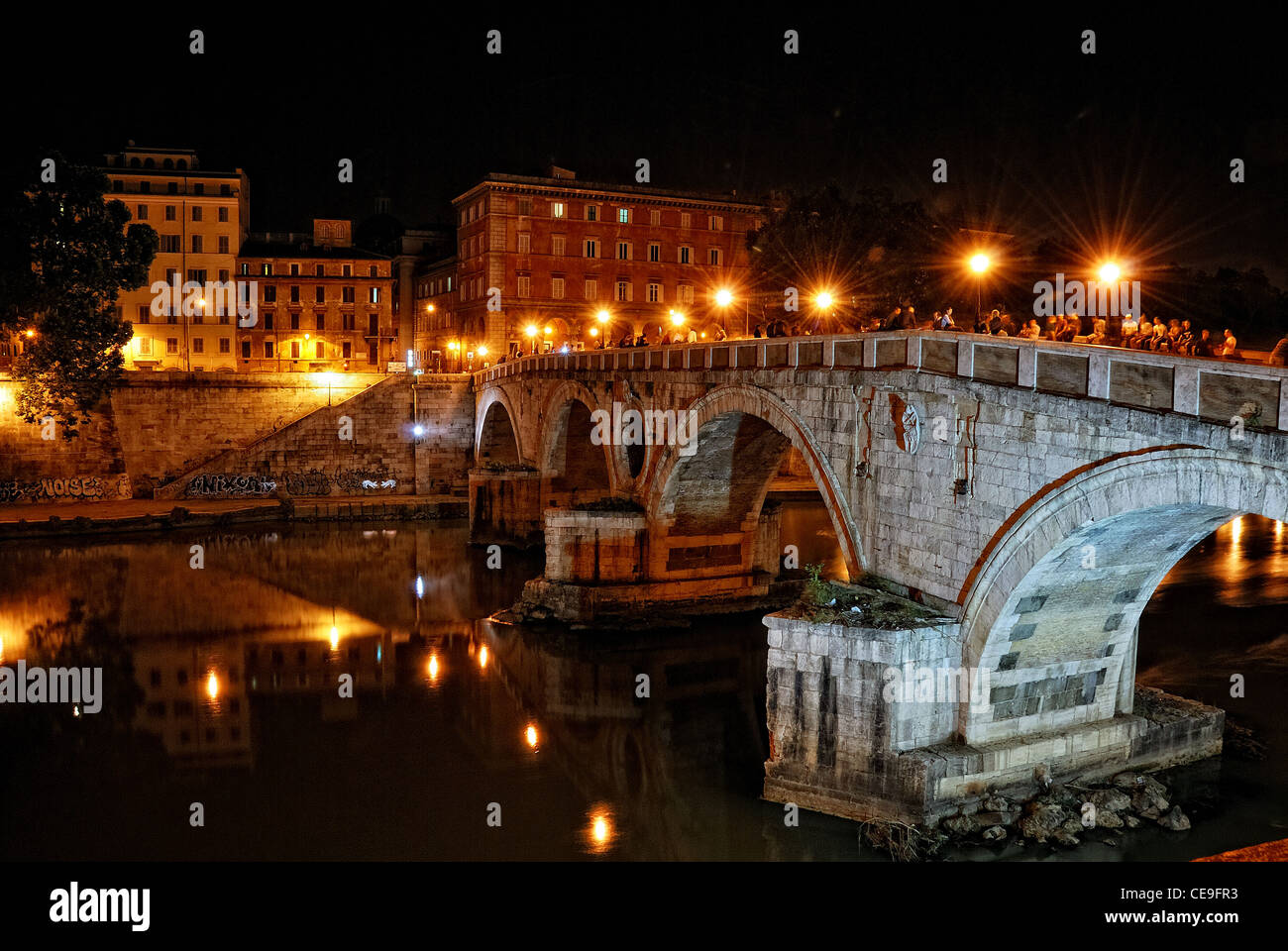 Italia Italien Italie Roma Rom Notte Notturno Ponte Sisto Nacht Nacht Nuit Noche Nocturno Fiume Tiber Brücke Fluss tiber Stockfoto