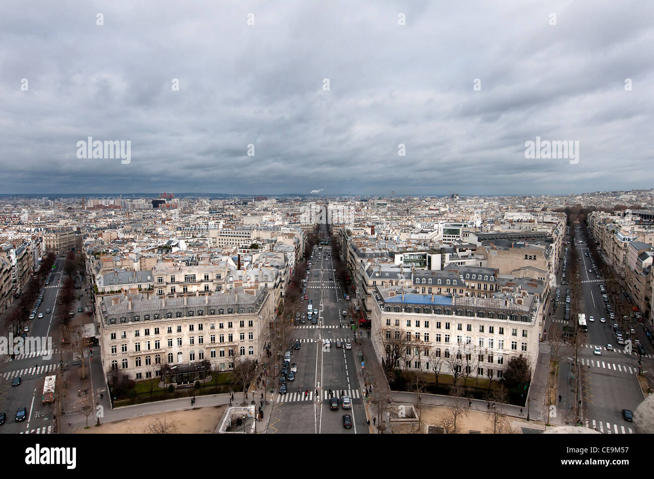 das Panorama von Paris vom Arc de Triomphe Stockfoto