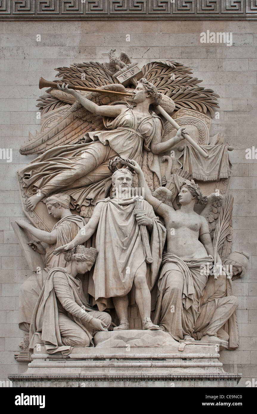 Le Triomphe de 1810 Skulptur von Jean-Pierre Cortot auf dem Arc de Triomphe in Paris Stockfoto