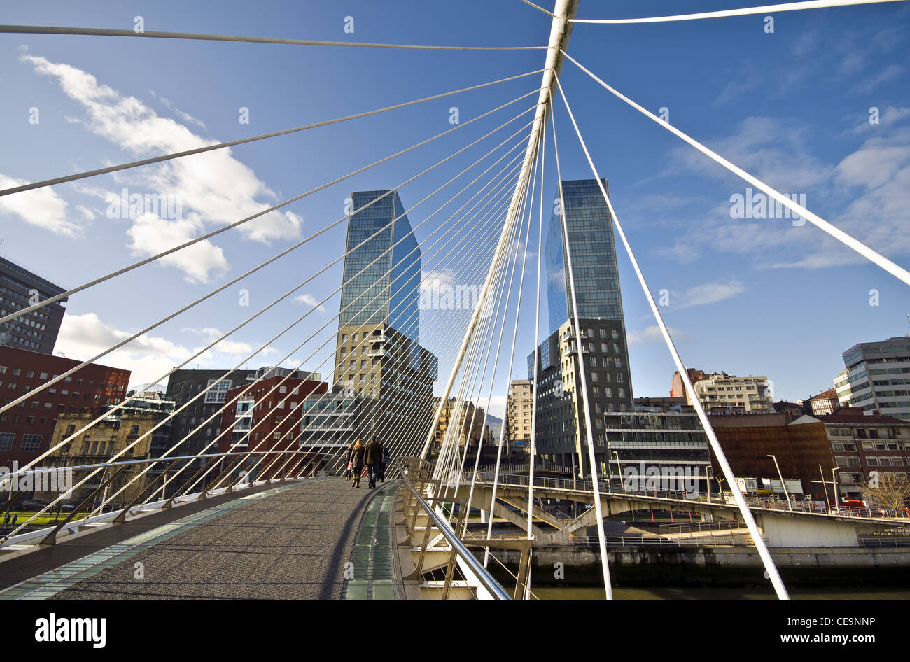 Der Campo Volantin Brücke und Isozaki Atea Zwillingstürme Bilbao baskischen Land Spanien Stockfoto