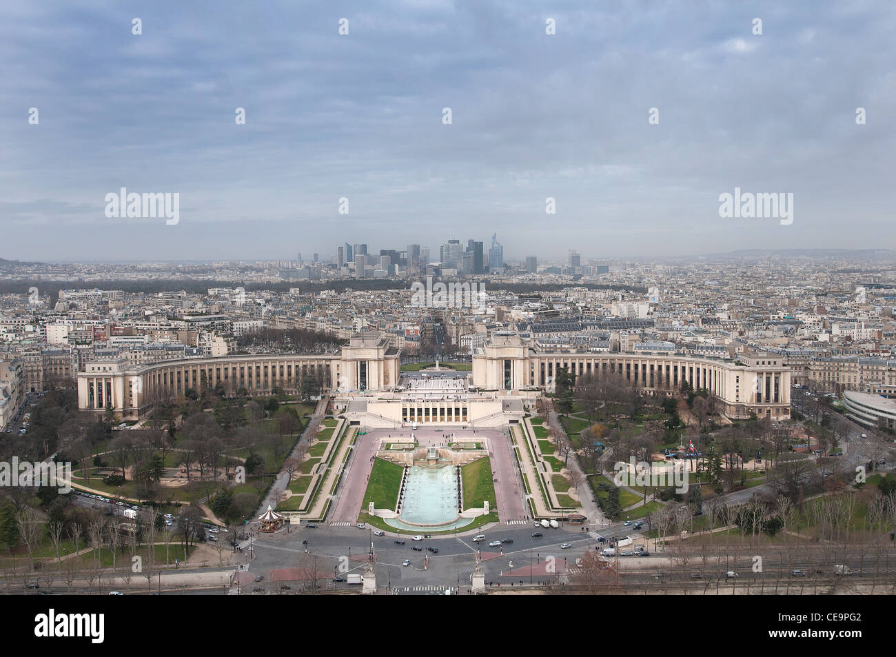 Panorama von Paris vom Eiffelturm mit dem Trocadero im Hintergrund Stockfoto
