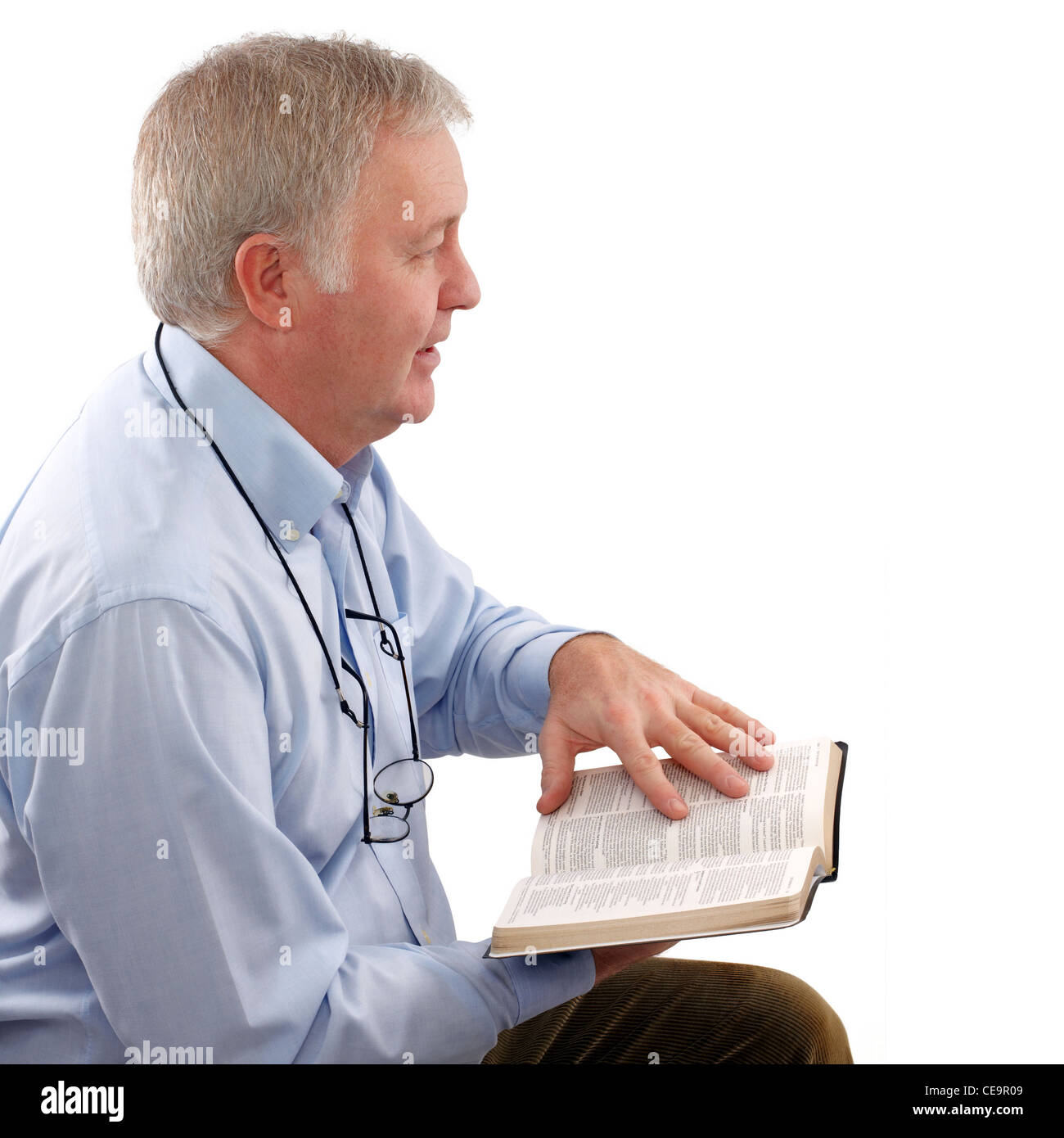 Senior Pastor erklärt das Wort Gottes Stockfoto