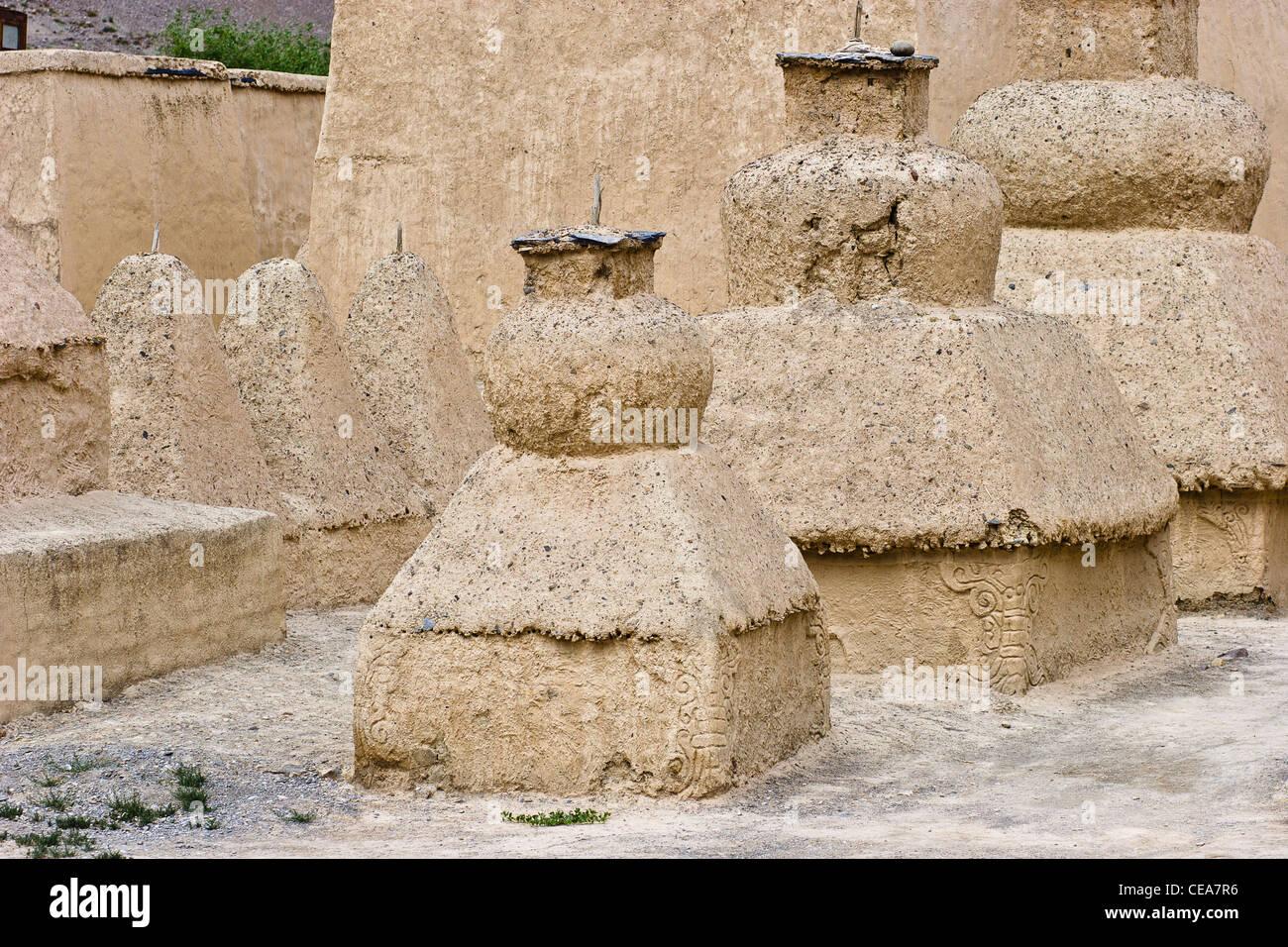 Alten Stupas in alten Kloster Tabo, Spiti, Himachal Pradesh, Indien Stockfoto