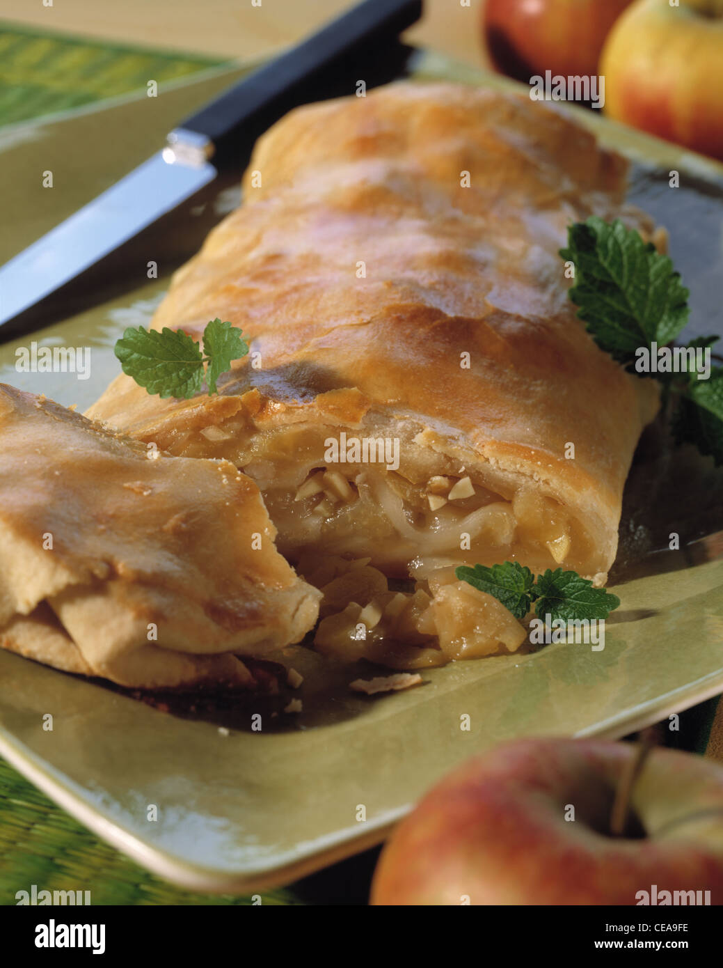 Mandel - Apfel - strudel Stockfoto