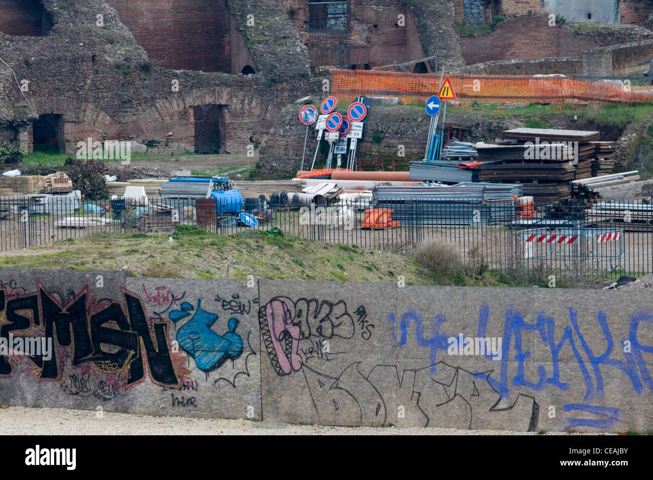 Graffiti auf den Straßen von Rom Italien Stockfoto