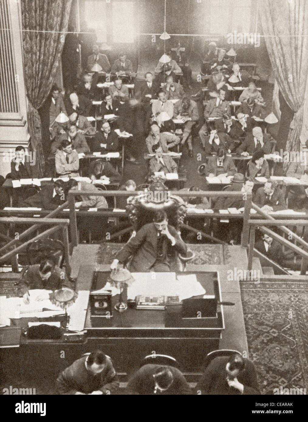 Die Eröffnung des Dail Eireann oder der Abgeordnetenkammer des Parlaments Iren geben Zustand frei, Dublin, Irland am 9. September 1922. Stockfoto