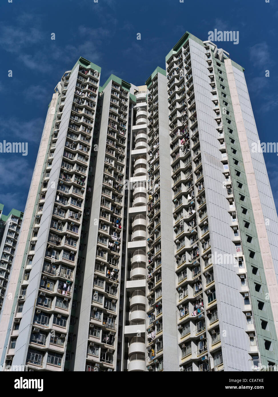 dh Highrise Flats QUARRY BAY HONG KONG Sozialwohnungen in Shau Kei Wan Wolkenkratzer Hochhaus Hochhaus Hochhaus hk Blick auf hohe Gebäude Stockfoto