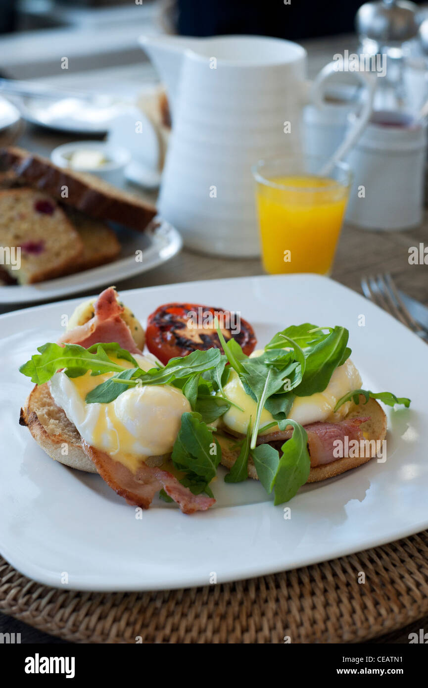 Eiern Benedict zum Frühstück im Hotel Nummer 31 in Dublin Stockfoto