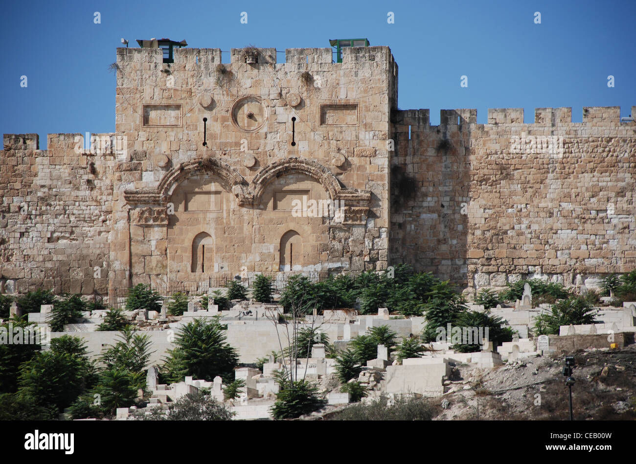 Das goldene Tor in der alten Stadtmauer von Jerusalem Stockfoto