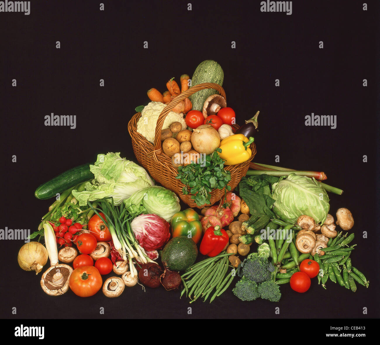Großes Gemüse Auswahl Display, Studio-Shooting, Greater London, England, Vereinigtes Königreich Stockfoto