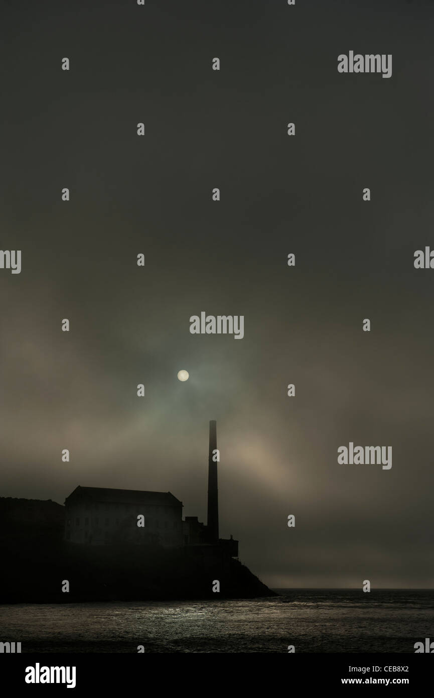 Alcatraz in Nebel gehüllt. San Francisco Bay, USA. Stockfoto