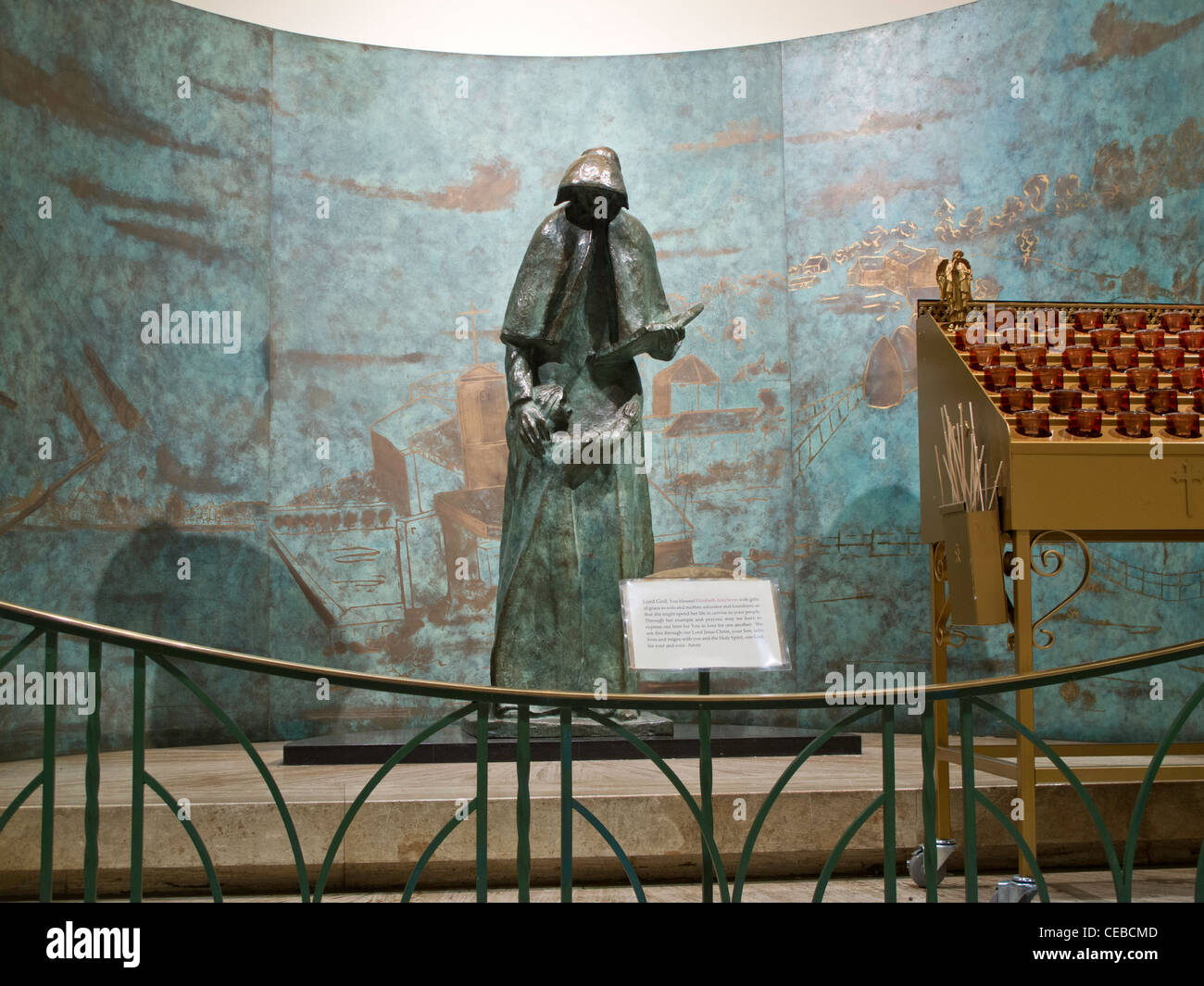 Innenraum, Kathedrale von St. Patrick, Fifth Avenue, NYC 2012 Stockfoto