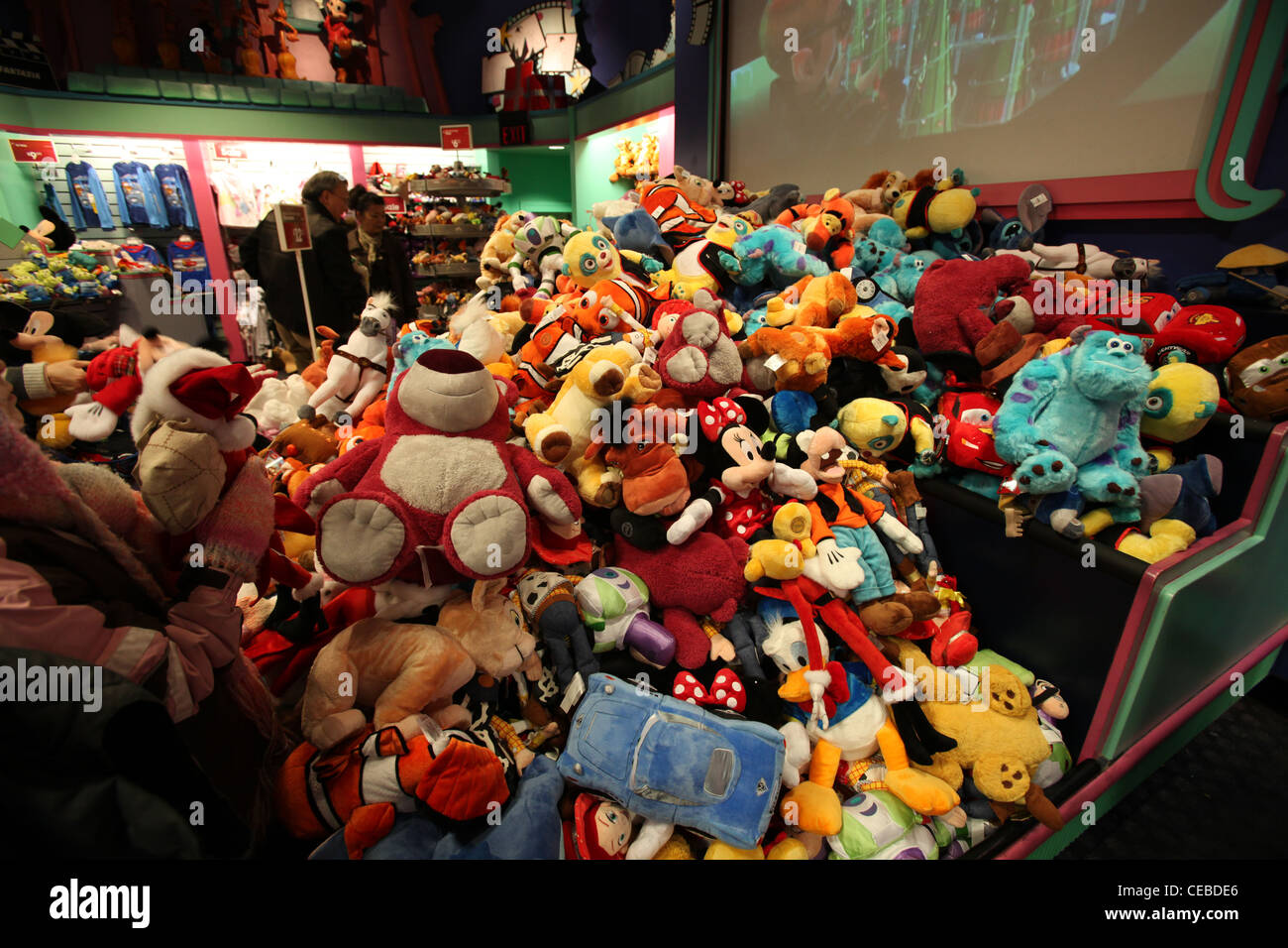 Stofftier im Disney Store in Toronto Eaton Center Stockfoto