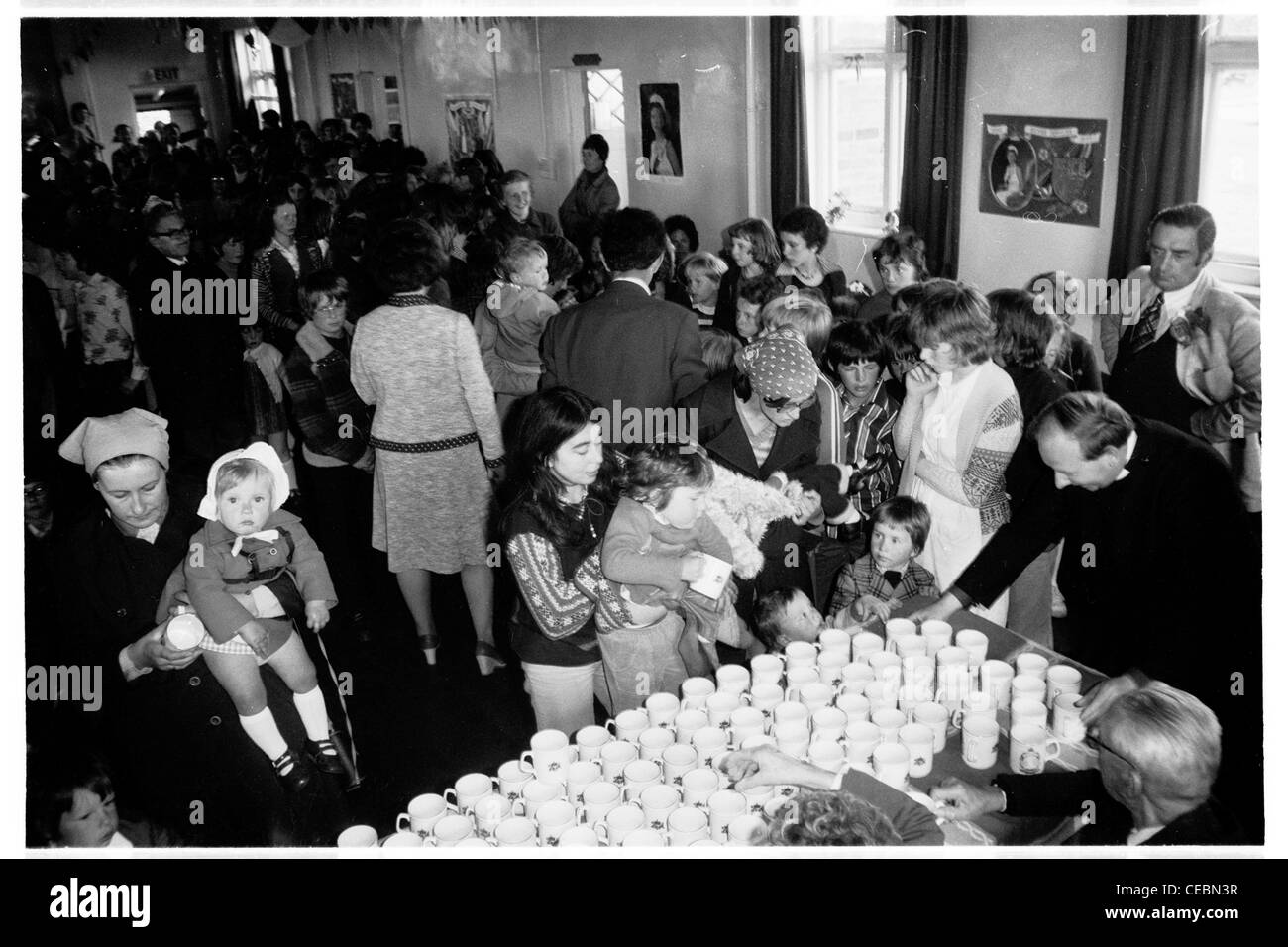 Queens Silberjubiläum Veranstaltung in Newport Dorfhalle, East Yorkshire Stockfoto