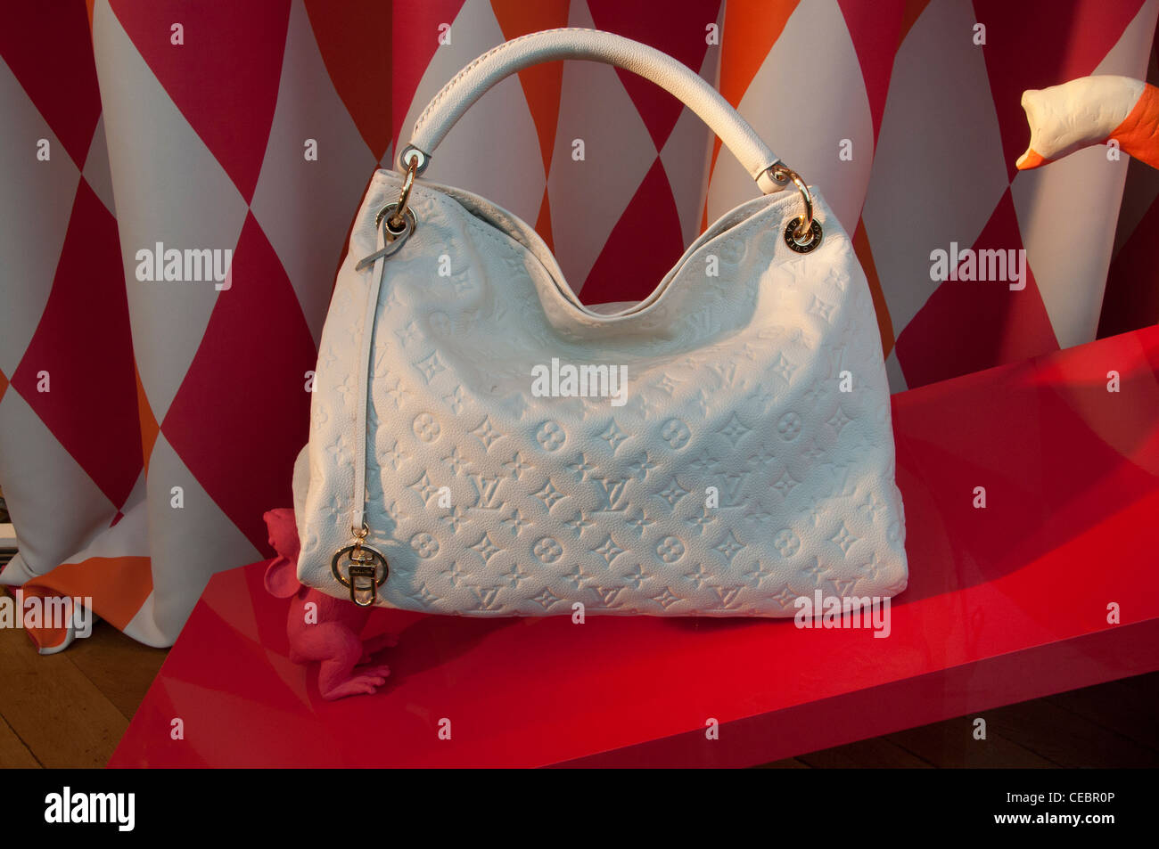 Louis Vuitton Paris Champs Elysees Fashion Avenue Grand Boulevard Stockfoto