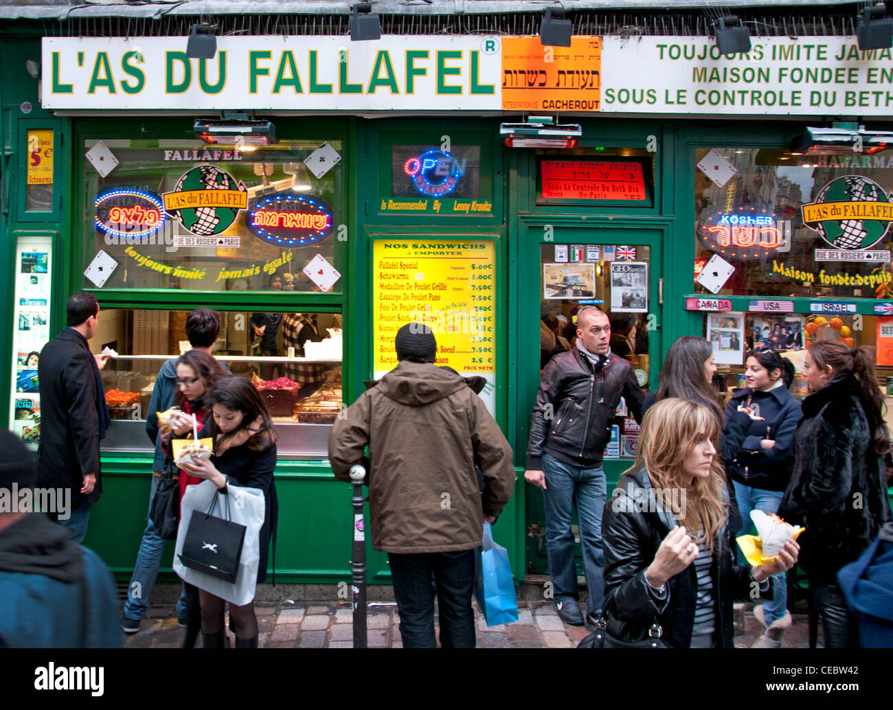 Lás du Fallafel ist berühmt in Israel für seine Falafel Restaurant Marais Paris Frankreich Stockfoto