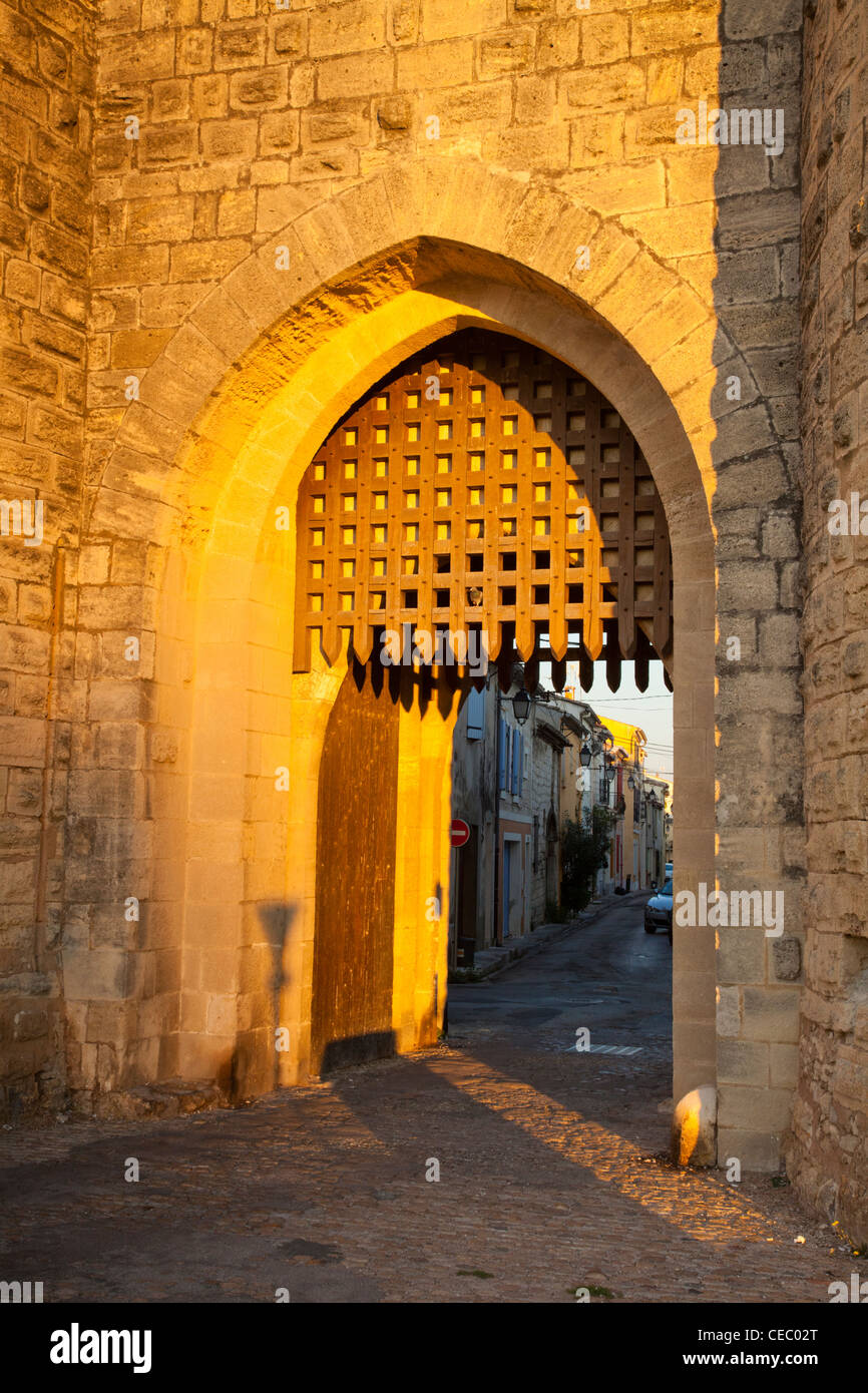 Geöffneten Fallgatter in Aigues-Mortes, Languedoc-Roussillon, Frankreich. Stockfoto