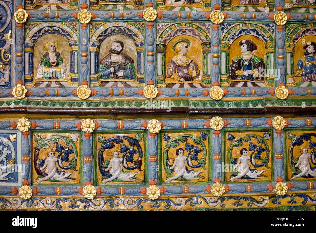 Kunstvolle Kacheln Auf Dem Kachelofen In Der Artushof In