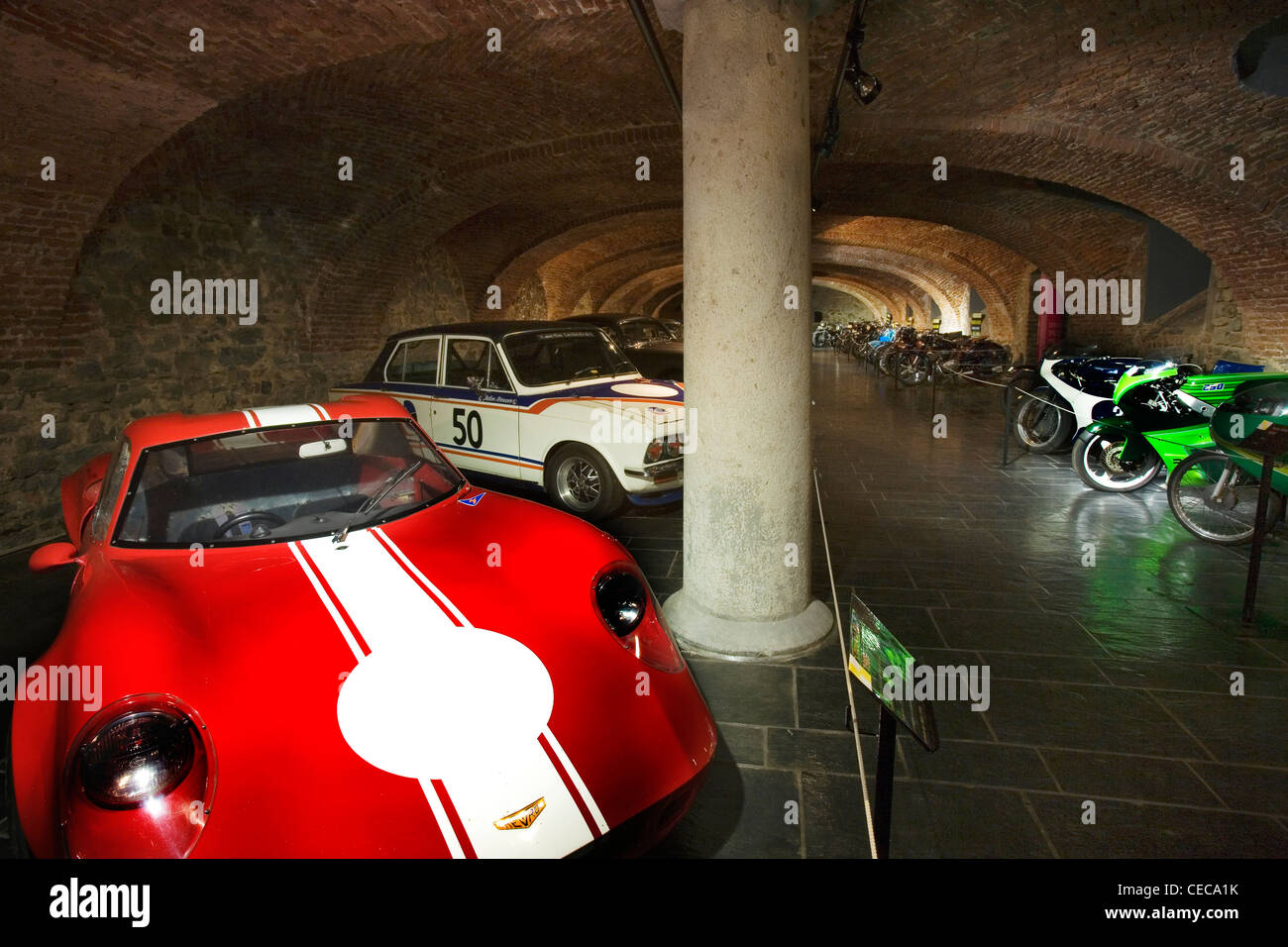 Rennwagen in das Museum der Rennstrecke von Spa-Francorchamps in Stavelot Abbey, Ardennen, Belgien Stockfoto
