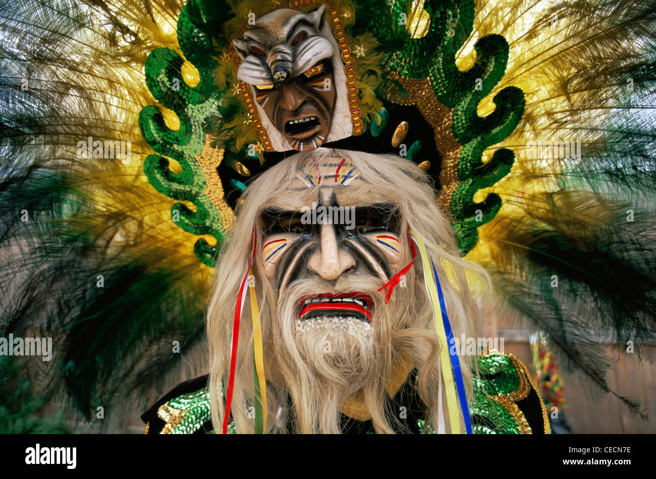 England, London, "Carnaval Del Pueblo" Festival, maskierte bolivianischen Teilnehmer Stockfoto