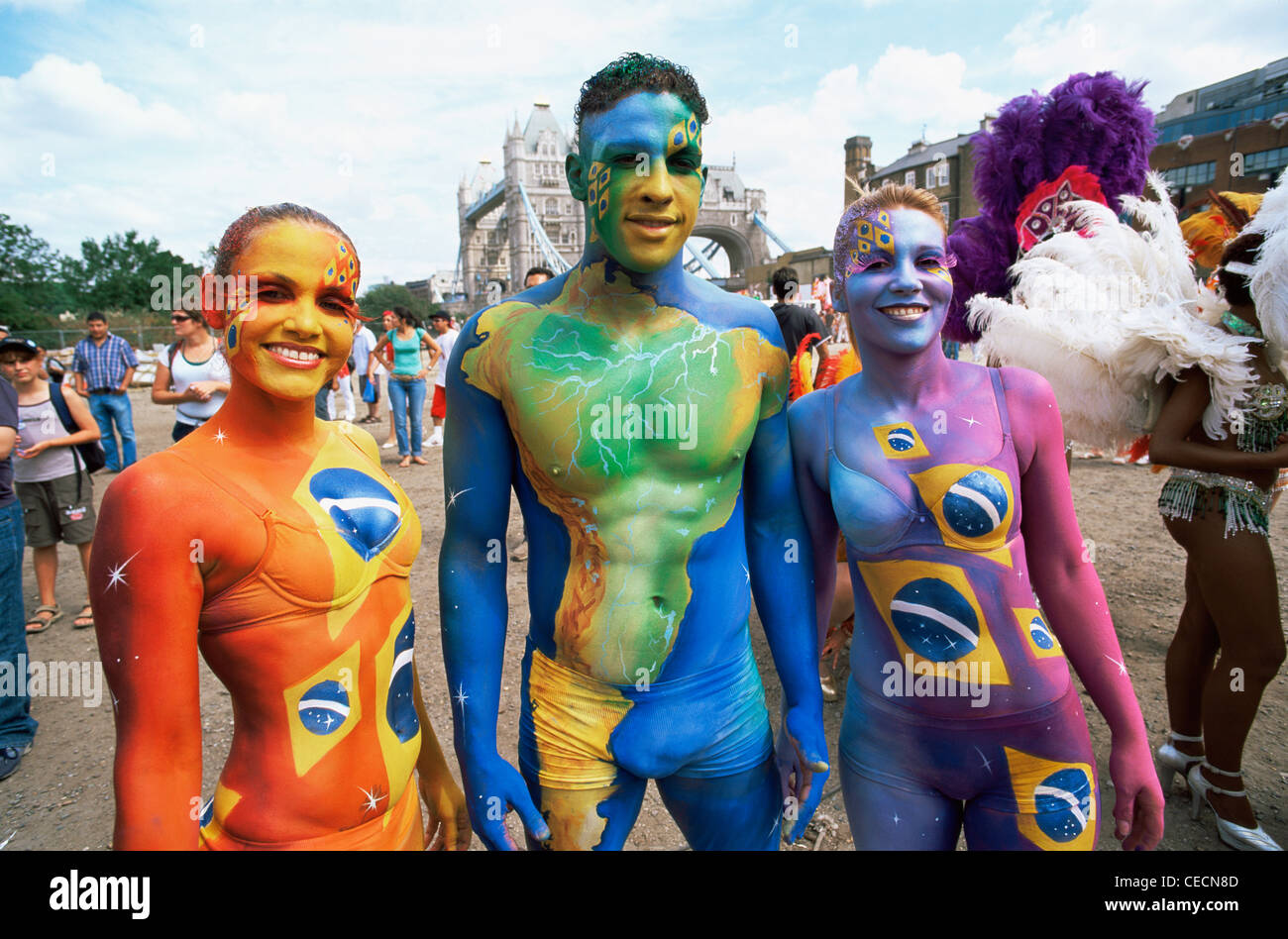 England, London, "Carnaval Del Pueblo" Festival, Porträt von bemalten Brasilianer Stockfoto