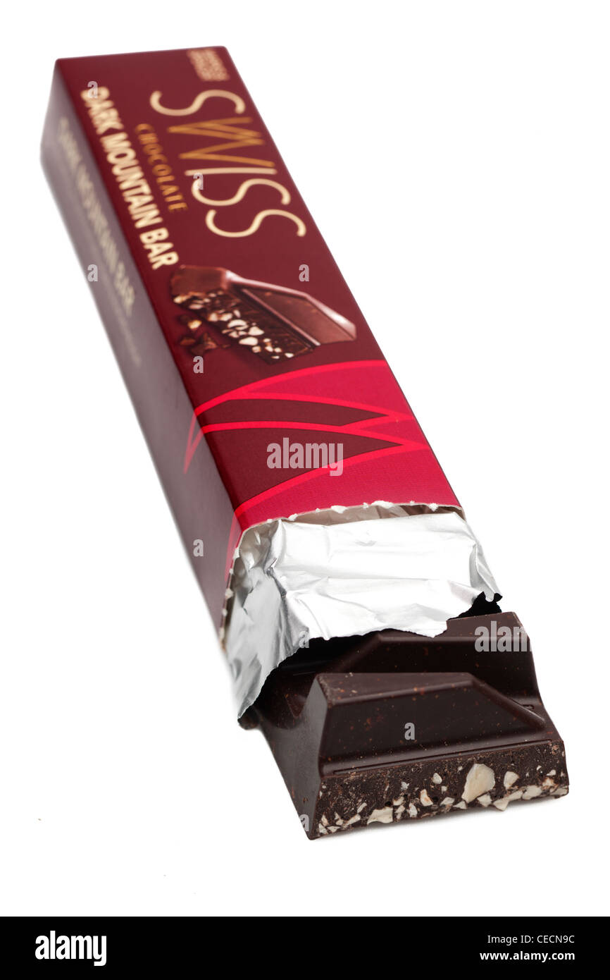 Klobige Schweizer dunkle Schokolade mit Mandel Nougat Stücke aus Stockfoto