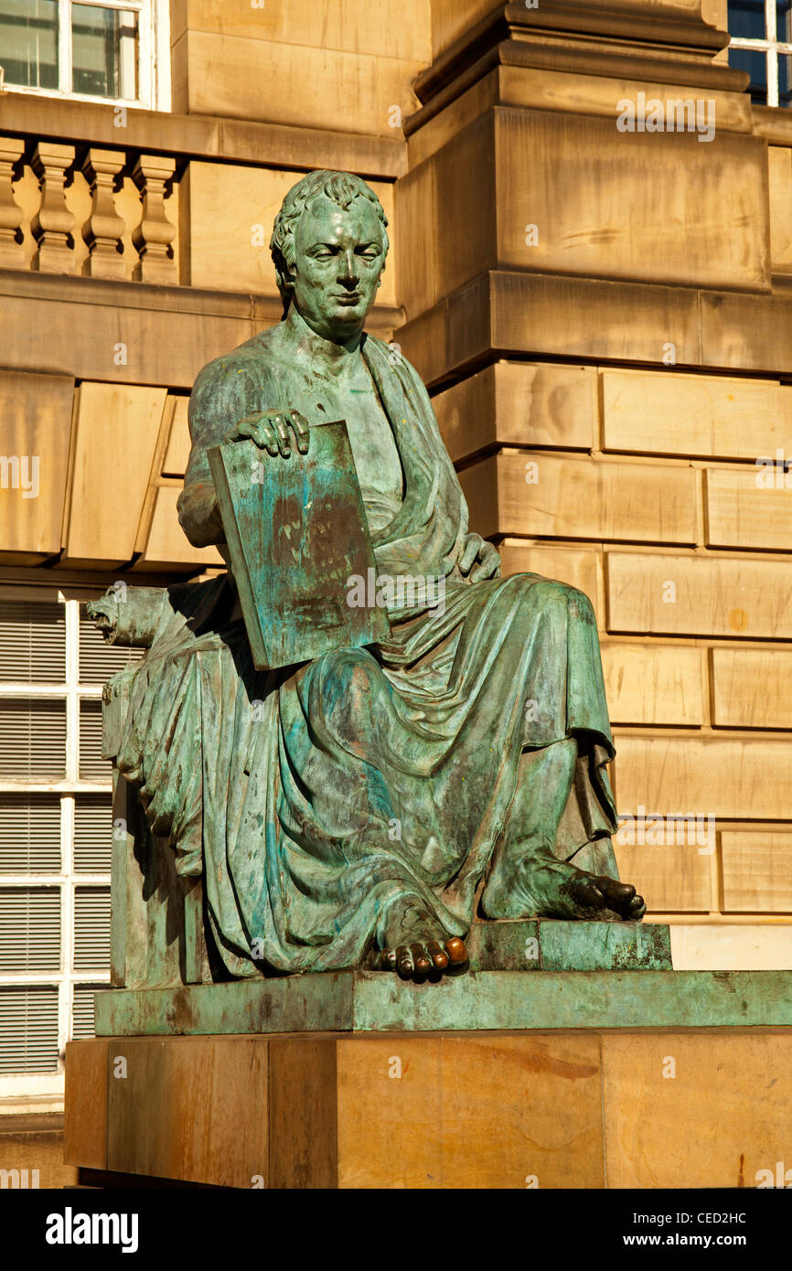 Hume Statue Royal Mile High Street-Edinburgh, Schottland Stockfoto