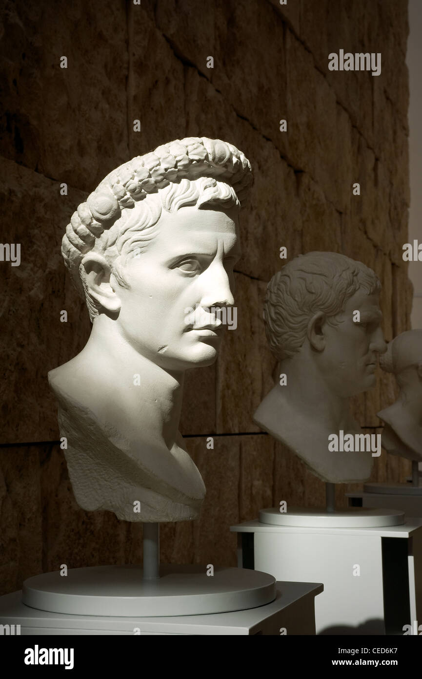 Büsten der römischen Kaiser, Ara Pacis Augustae, Rom, Latium, Italien Stockfoto