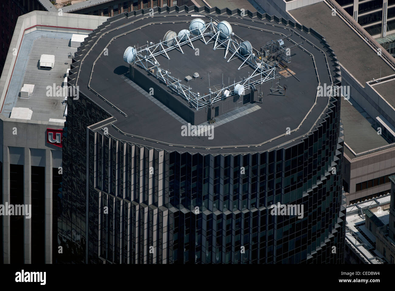 Luftaufnahme auf dem Dach Telekommunikation 101 California Street Büroturm San Francisco Stockfoto