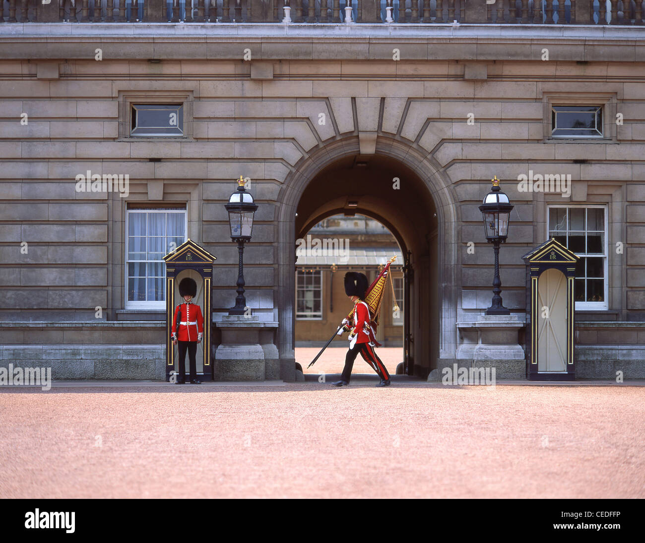 Wachwechsel, Buckingham Palace, City of Westminster, London, England, Vereinigtes Königreich Stockfoto
