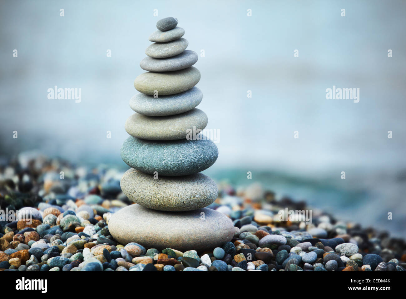 Zen Steinen am Strand Stockfoto